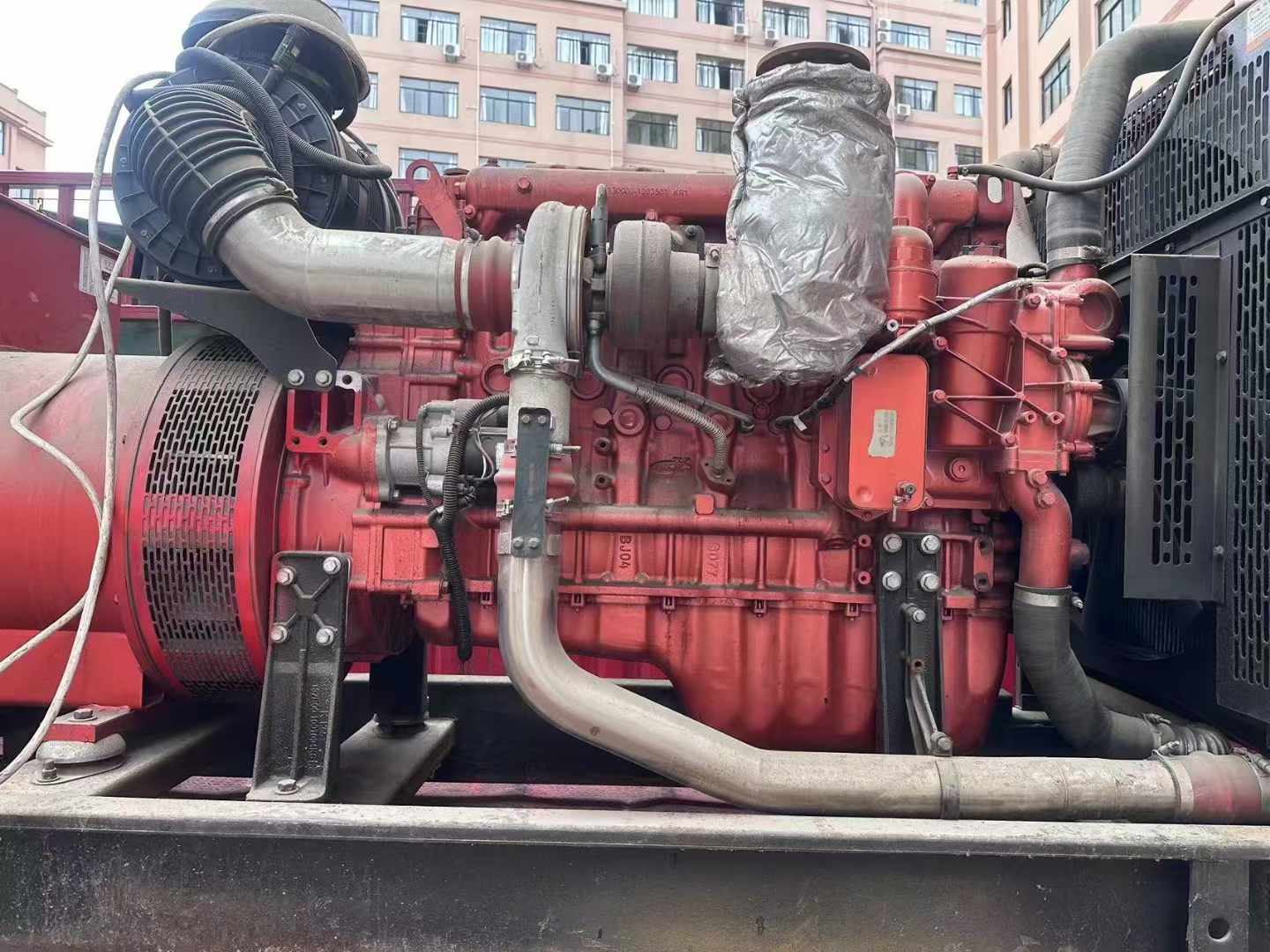 万山如何选择适合 600kW 柴油发电机组的过载保护器？