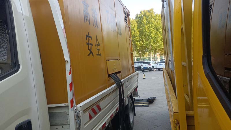 万山如何判断柴油发电机组和UPS电源的切换时间是否符合要求？